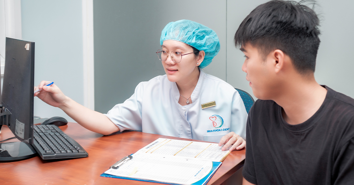 Bác sĩ Phương Thảo luôn tư vấn kỹ lưỡng phương án điều trị cho bệnh nhân