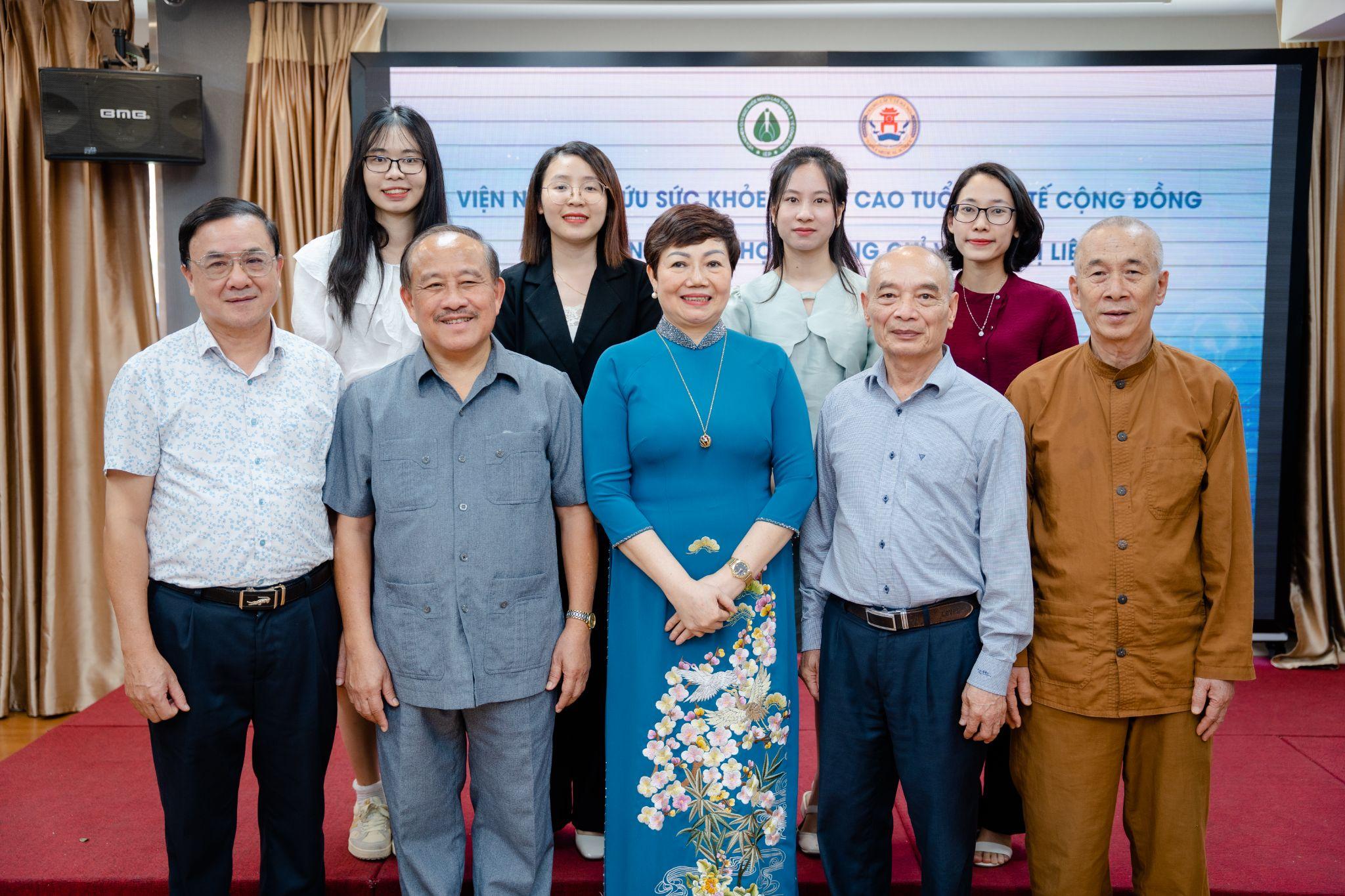 &nbsp;Thành viên khoa Kiềm hoá và Dinh dưỡng cân bằng