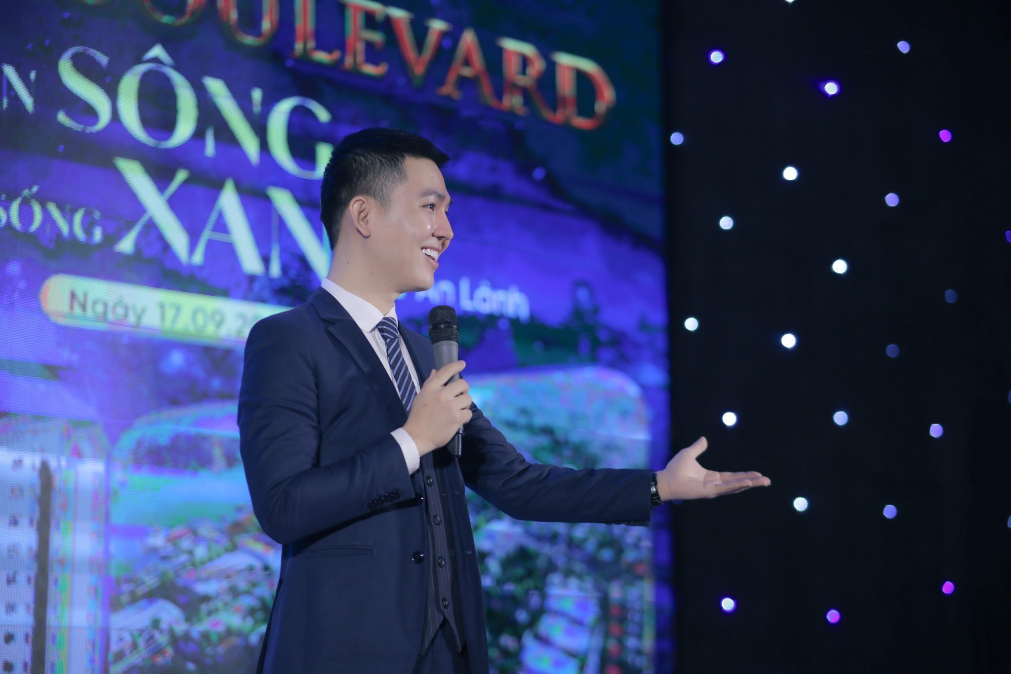 Trở thành MC Bất động sản không dễ nhưng đối với Tùng Minh nếu tin vào bản thân mình thì chắc chắn sẽ làm được