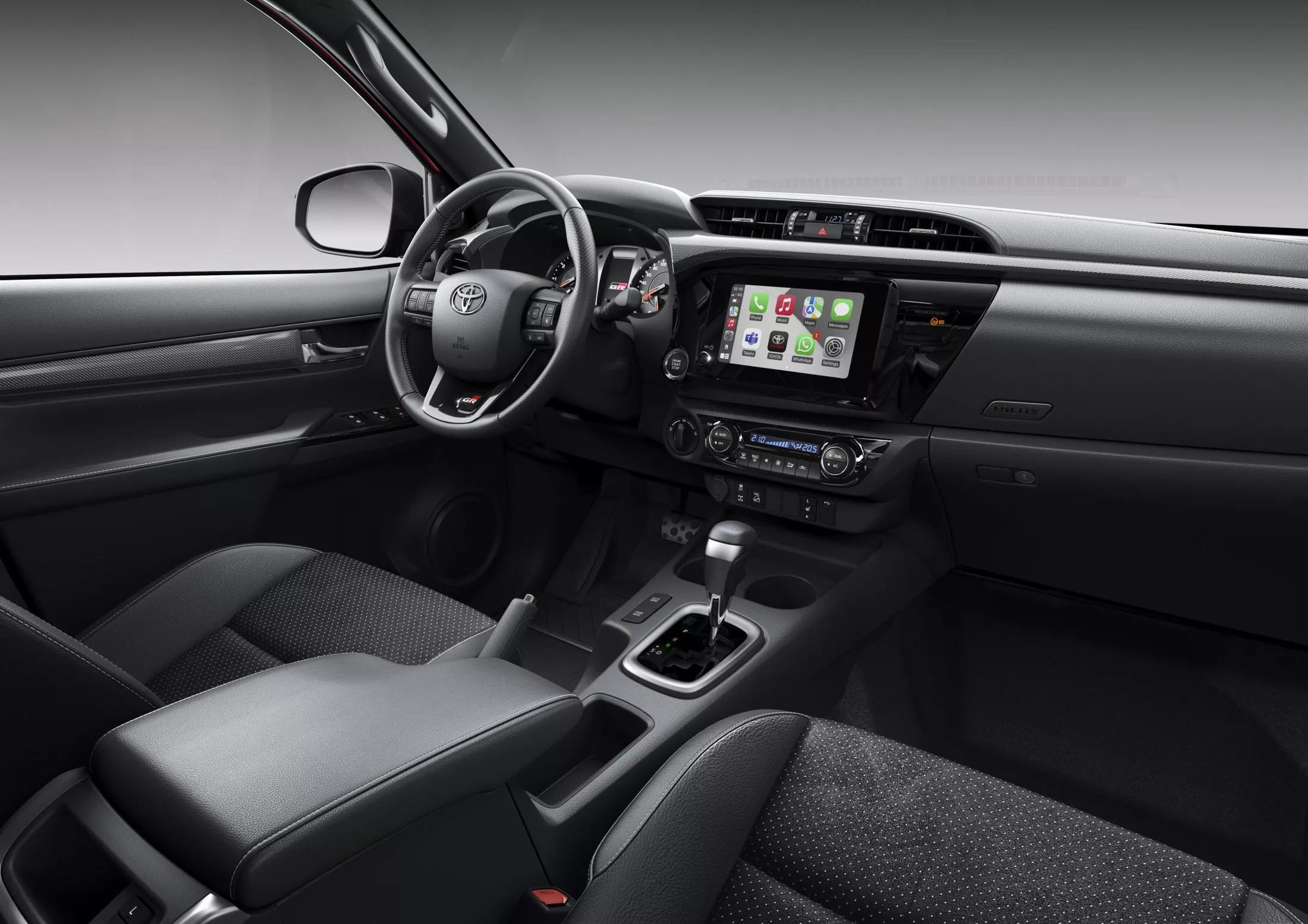 Toyota Hilux GR Sport II lộ diện với nhiều nâng cấp mới - 13