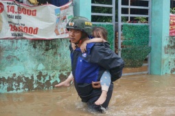 Tin tức trong ngày - Rốn lũ giữa lòng Đà Nẵng