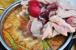 Sức khỏe đời sống - Sai lầm của người Việt mỗi khi ăn lẩu tăng nguy cơ mắc bệnh đường ruột và dạ dày, sợ nhất là bệnh này!