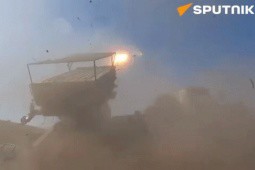 Video: Pháo phản lực Nga mạnh tương đương HIMARS khai hỏa nhằm vào mục tiêu Ukraine