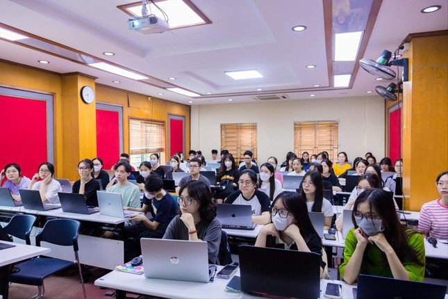 Một tiết học của sinh viên Trường ĐH Kinh tế - Đại học Quốc gia Hà Nội. Ảnh: Trường ĐH Kinh tế