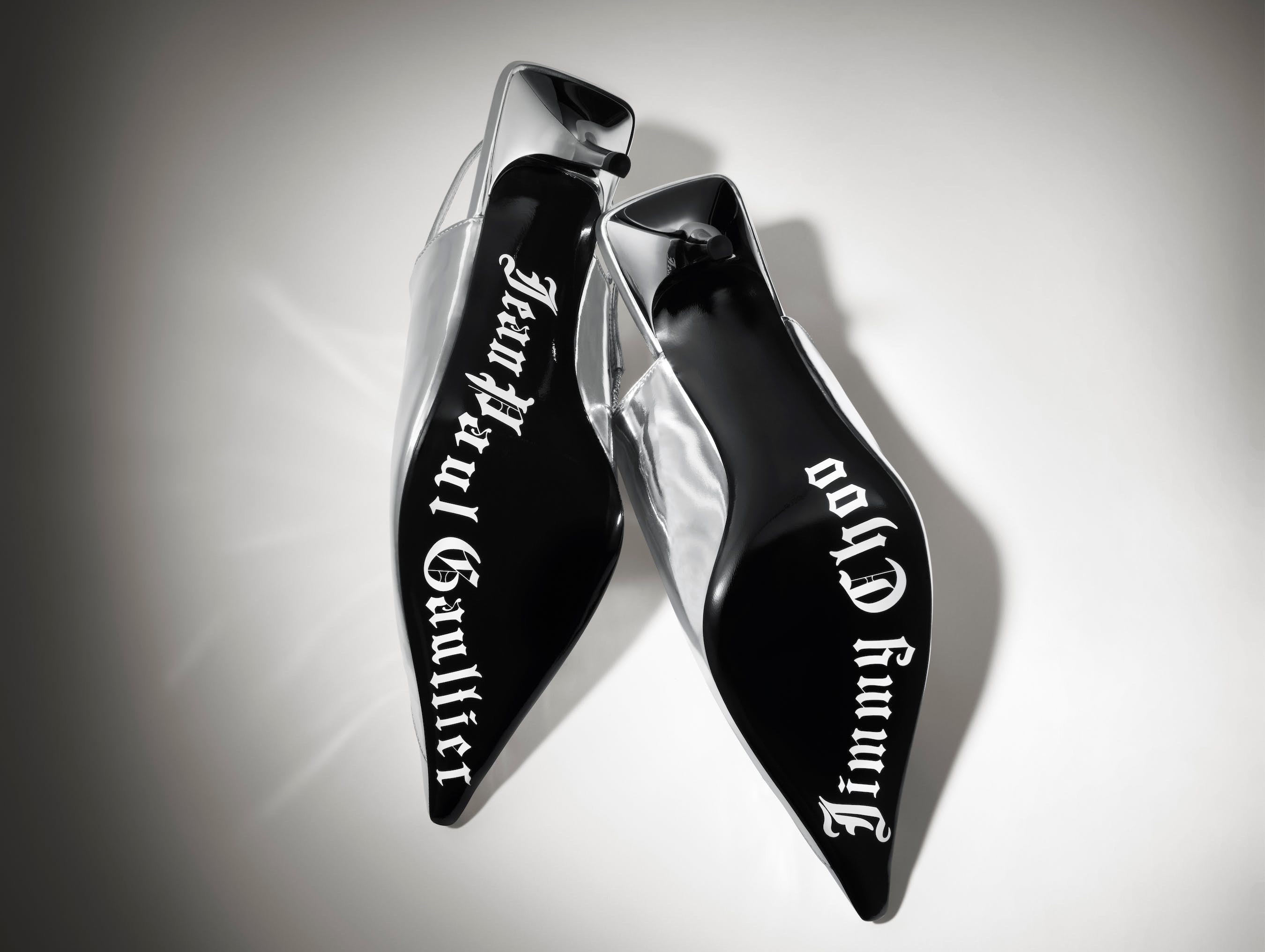 Jimmy Choo công bố sự hợp tác mới với Jean Paul Gaultier - 2