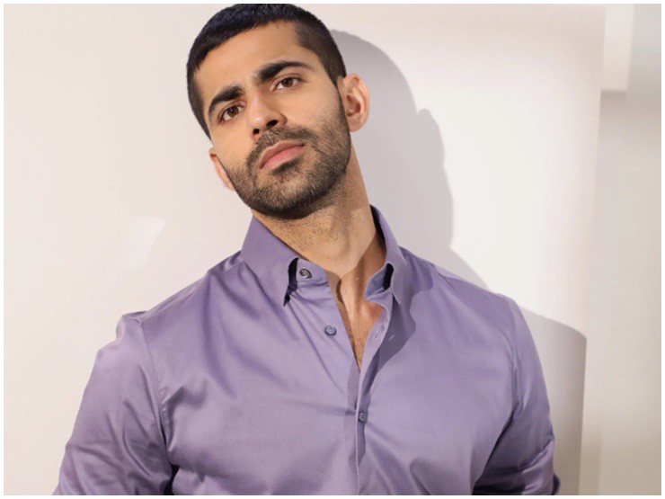 Đàn ông mặc áo sơ mi tím là người khá chân thành trong tình yêu.