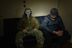 Thế giới - Biệt kích Ukraine đổ bộ bán đảo Crimea thế nào?