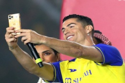 Đàn ông - Cách dùng điện thoại của đàn ông "vô tình" tiết lộ tính cách của họ như thế nào?