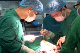 Sức khỏe đời sống - Hà Nội: Người phụ nữ ngất xỉu ở bến xe, bị vỡ thai ngoài tử cung