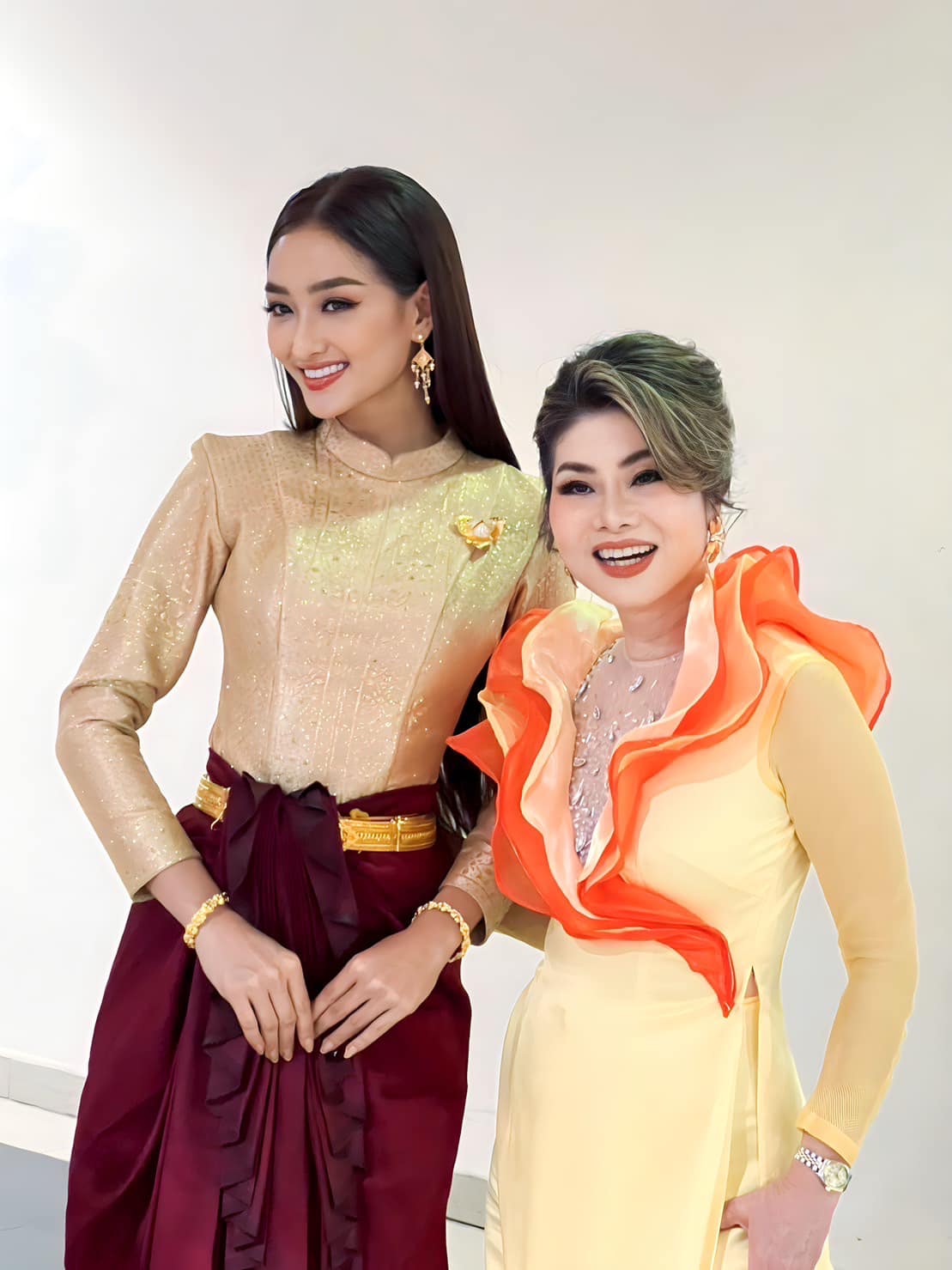 Thời điểm dự thi Miss Grand International 2022,&nbsp;Pich Votey phải gửi lời xin lỗi đến Thùy Tiên vì một hành động được cho là thiếu tinh tế.