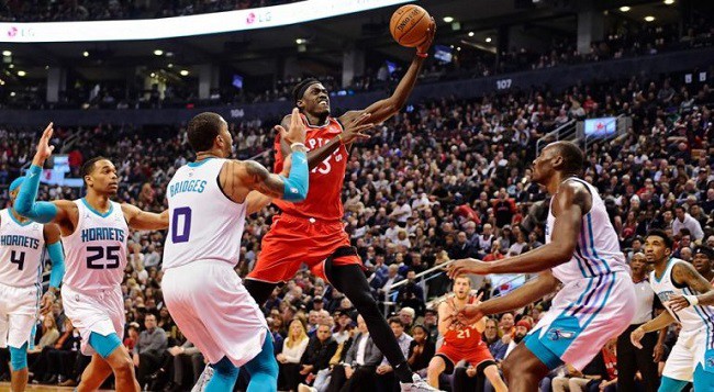 Trước đó vào năm 2010, huyền thoại 60 tuổi mua Charlotte Hornets với giá 275 triệu USD.
