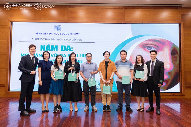 Với chuyên đề: Nám da - một vấn đề với đa biểu hiện, đa yếu tố sinh bệnh và đa phương thức điều trị đã thu hút sự quan tâm từ hơn 500 chuyên gia trong lĩnh vực thẩm mỹ trong đó có các Bác sĩ và các chuyên gia y tế.