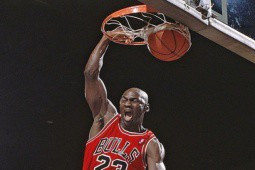 Huyền thoại bóng rổ Michael Jordan giàu cỡ nào?