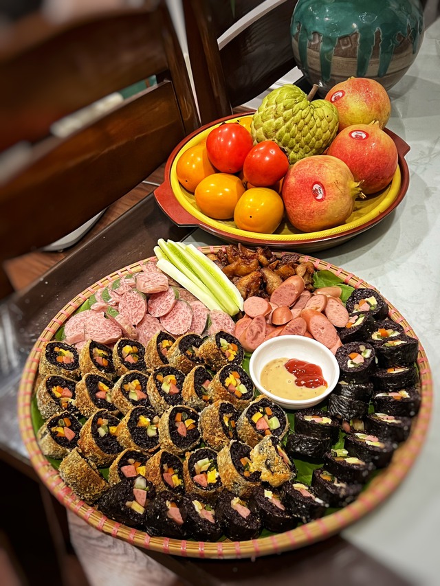 Thành phẩm gimbap gạo lứt tại nhà