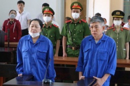 An ninh - Xã hội - Cựu cán bộ giúp 'bà trùm' Mười Tường buôn lậu hầu toà