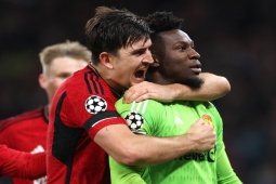 Bóng đá - Maguire - Onana bất ngờ hóa người hùng: Fan MU "xin lỗi", huyền thoại cảm ơn