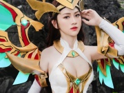 Công nghệ thông tin - Lê Bống cosplay nữ pháp sư Lauriel game Liên Quân Mobile đẹp cỡ nào?