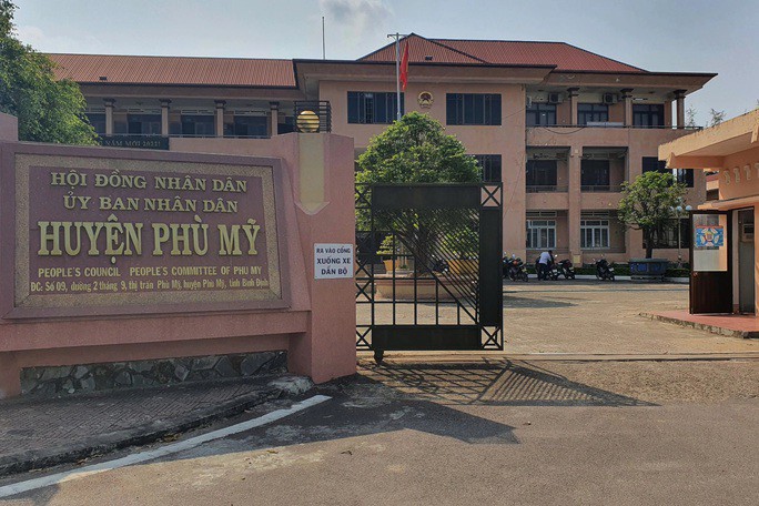 TAND huyện Phù Mỹ, nơi có 2 cán bộ vừa bị kỷ luật