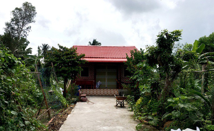 Khu đất bà Hằng mua đã làm nhà và cho xây tường bao quanh