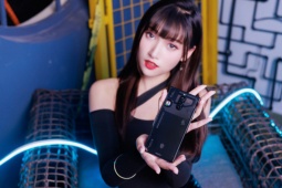 Thời trang Hi-tech - Top điện thoại pin "trâu" trên 5.000 mAh, chơi game cả ngày