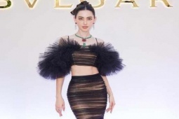 Thời trang - Phong cách lộng lẫy lịm tim của "ma nữ đẹp nhất châu Á" Mai Davika