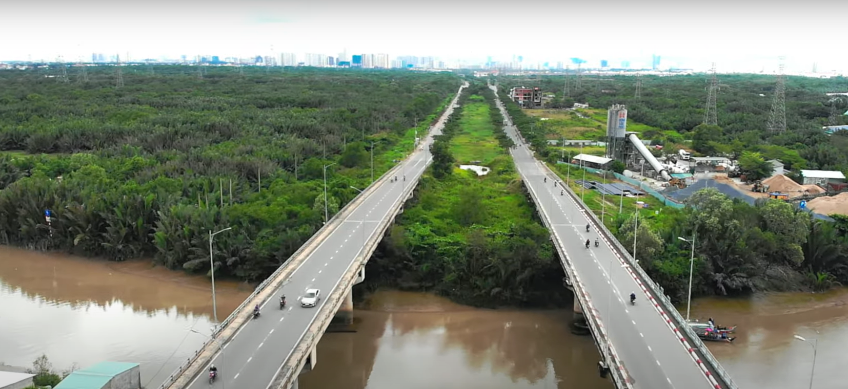 Nhà Bè có vị thế đắc địa để phát triển du lịch sinh thái khi còn giữ nguyên nét đẹp thiên nhiên và hệ thống sông nước trù phú bậc nhất TP HCM, đồng thời sở hữu quỹ đất sạch rộng lớn. Ảnh: Quốc Anh.