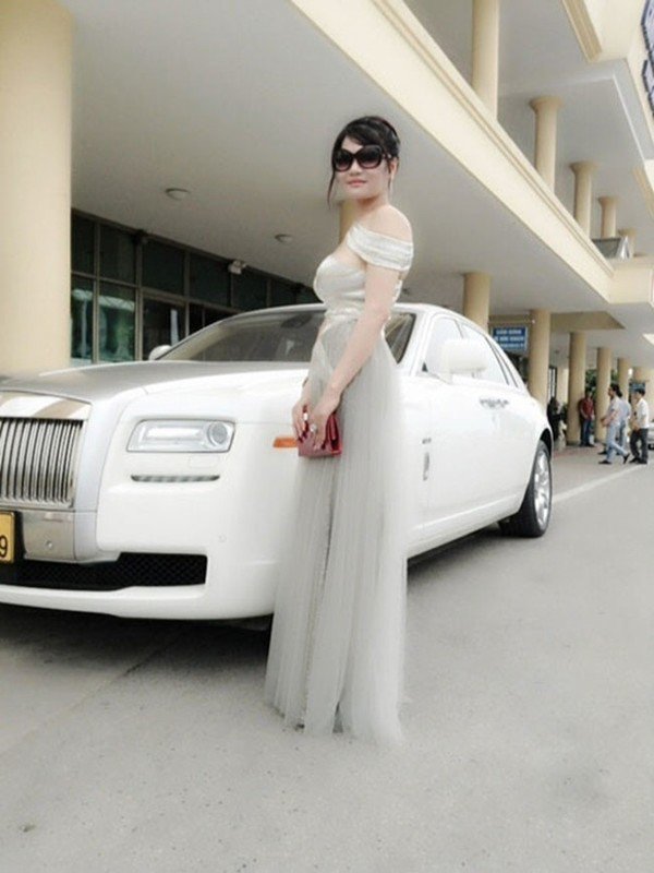 Đầu năm 2012, nữ đại gia phố núi Nguyễn Thị Liễu được nhiều người biết đến khi tổ chức đám cưới "khủng" tại Hà Tĩnh cho cậu con trai. Ảnh: Internet