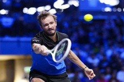 Video tennis Medvedev - Dimitrov: Kịch tính 3 set, thêm một lần đau (Erste Bank Open)