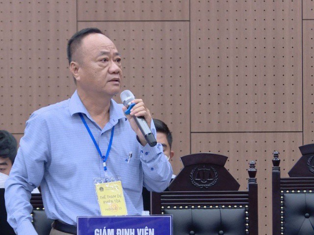Vụ cao tốc Đà Nẵng-Quảng Ngãi: Giám định viên nói 'dự án lấy chỗ nào cũng bất thường'