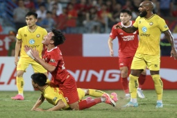 Bóng đá - HLV Bảo Khanh nói về chấn thương Hoàng Đức, tiếc nuối khi Viettel thoát hiểm