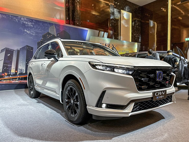 Chi tiết mẫu xe Honda CR-V e:HEV RS, có giá bán 1,259 tỷ đồng - 2
