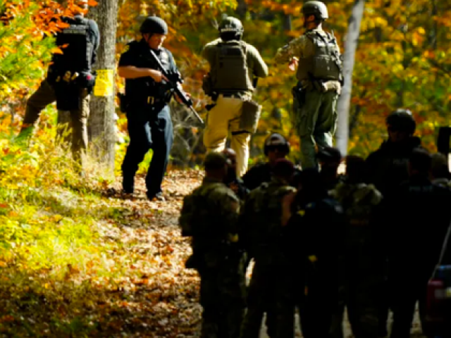 Thế giới - Phát hiện tử thi của nghi phạm xả súng hàng loạt ở Mỹ