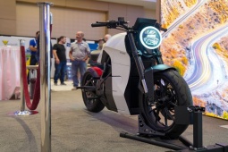 Thế giới xe - Auper Incity - mô tô điện "thách thức đạo tặc", thiết kế chất khỏi bàn