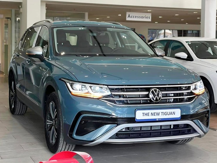 Sốc Volkswagen Tiguan giảm giá lên đến 500 triệu đồng - 1