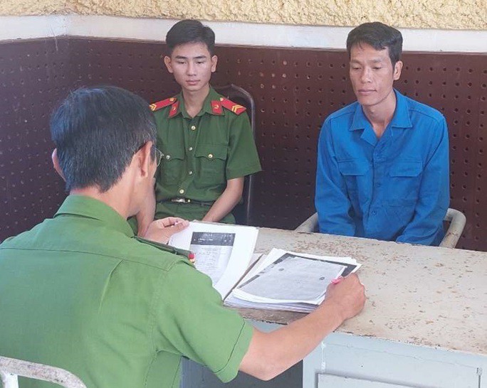 Đối tượng Vũ Văn Hạnh bị bắt giữ về hành vi cho vay lãi nặng và cưỡng đoạt tài sản