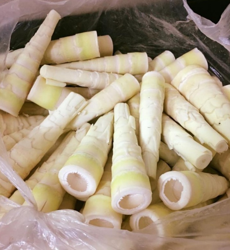 Măng ngâm phải đảm bảo đủ thời gian mới có thể thưởng thức. Ảnh: Thái Hương Thảo.