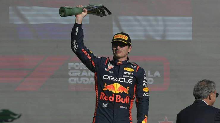 Max Verstappen có chặng thắng thứ 16 trong mùa giải này