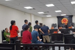 Cựu cán bộ công an ở Hà Nội cho vay lãi nặng, ghi số lô đề