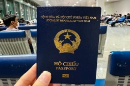 Media - Lý do bạn không nên cười khi chụp ảnh hộ chiếu?