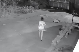 Bạn trẻ - Cuộc sống - Xem lại camera nhà hàng xóm, người chồng "chết lặng" phát hiện việc vợ làm mỗi đêm