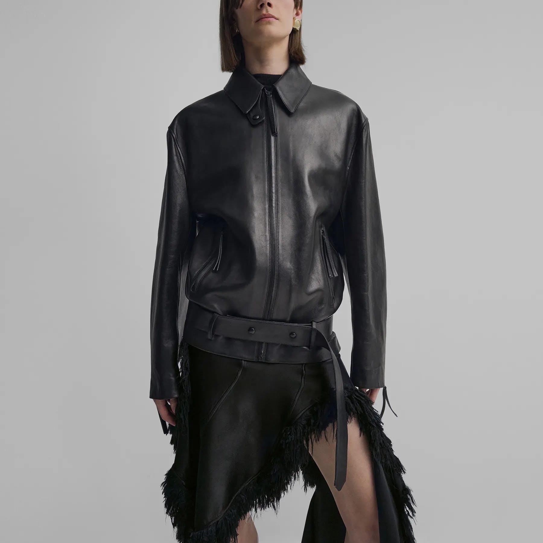 Phoebe Philo ra mắt bộ sưu tập đầu tay 2 màu trắng đen đẹp thanh lịch - 13