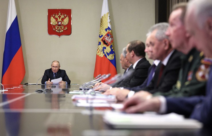 Ông Putin họp với các thành viên Hội đồng An ninh quốc gia và các lãnh đạo cơ quan thực thi pháp luật vào ngày 30/10.