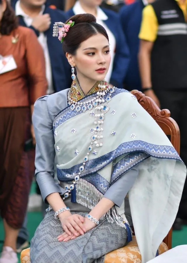 "Gái ngành xinh nhất Thái Lan" đẹp tựa tiên giáng trần khiến hàng trăm người khó rời mắt - 1