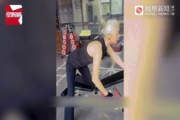 Bạn trẻ - Cuộc sống - "Bà nội đẹp nhất Trung Quốc" khoe sắc vóc dáng thon gọn nhờ tập gym ở tuổi 78