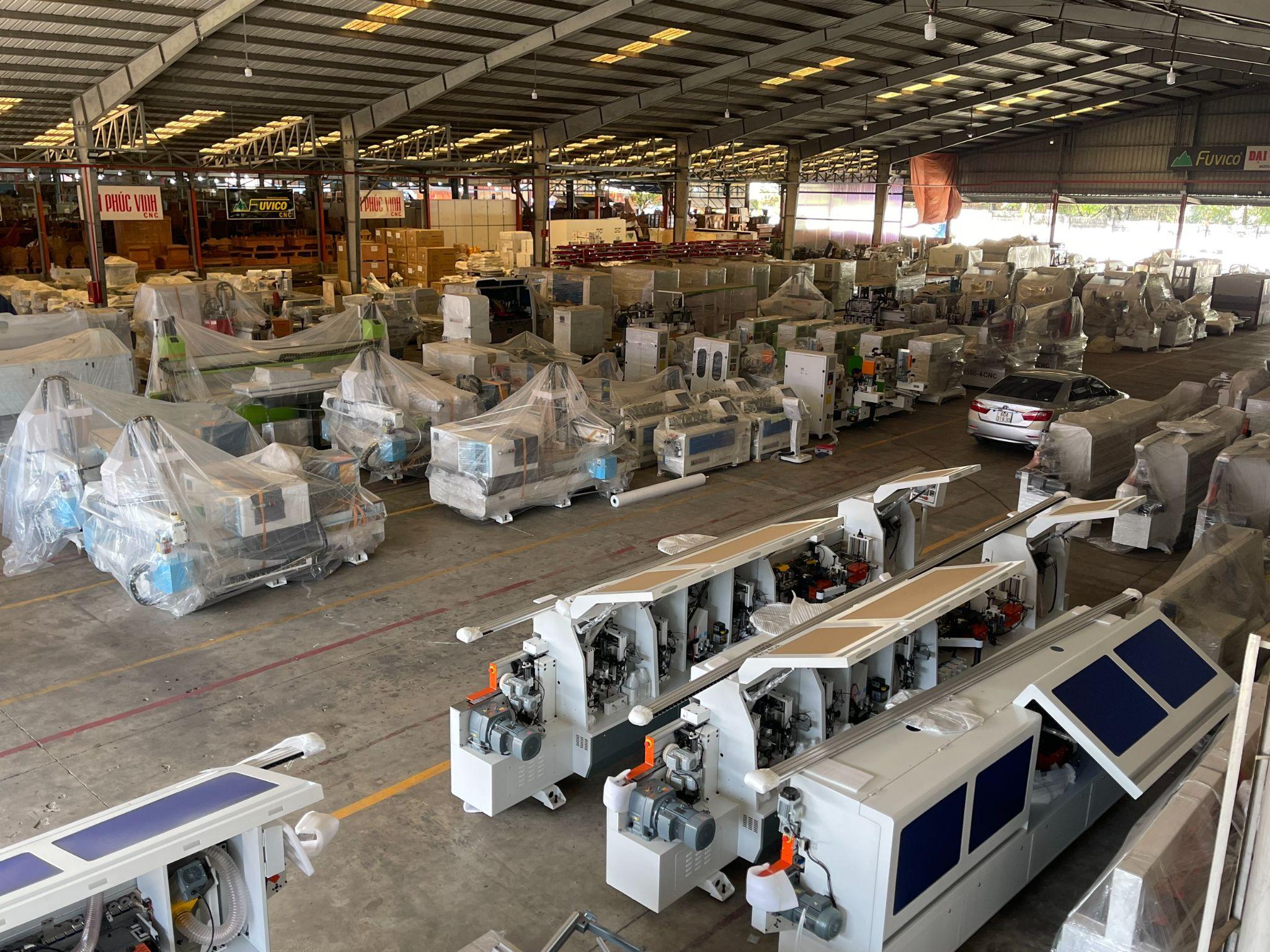 Hệ thống kho máy lên đến 10.000m2 của Đại Phúc Vinh CNC