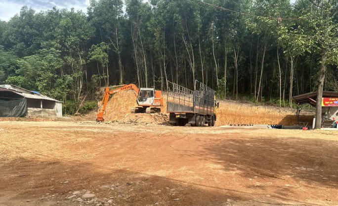 .... Và không biết vì sao vẫn được thi công hoàn thiện, đi vào hoạt động.