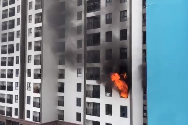Một căn hộ chung cư ở quận 6 xảy ra cháy hồi tháng 1/2023. Ảnh: Hoàng Thuận