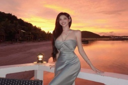 Thời trang - Hot girl Trung Quốc 1 triệu fan mặc váy lụa đi biển, khoe vòng 1 đẹp "trời phú"