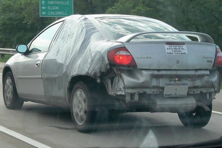 Ai cần sửa xe khi bạn có băng keo?
