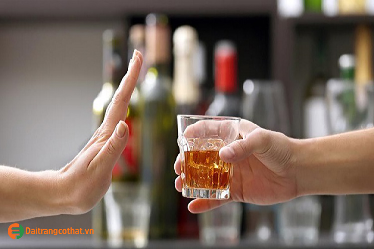 Tránh xa các đồ uống có ga, có cồn